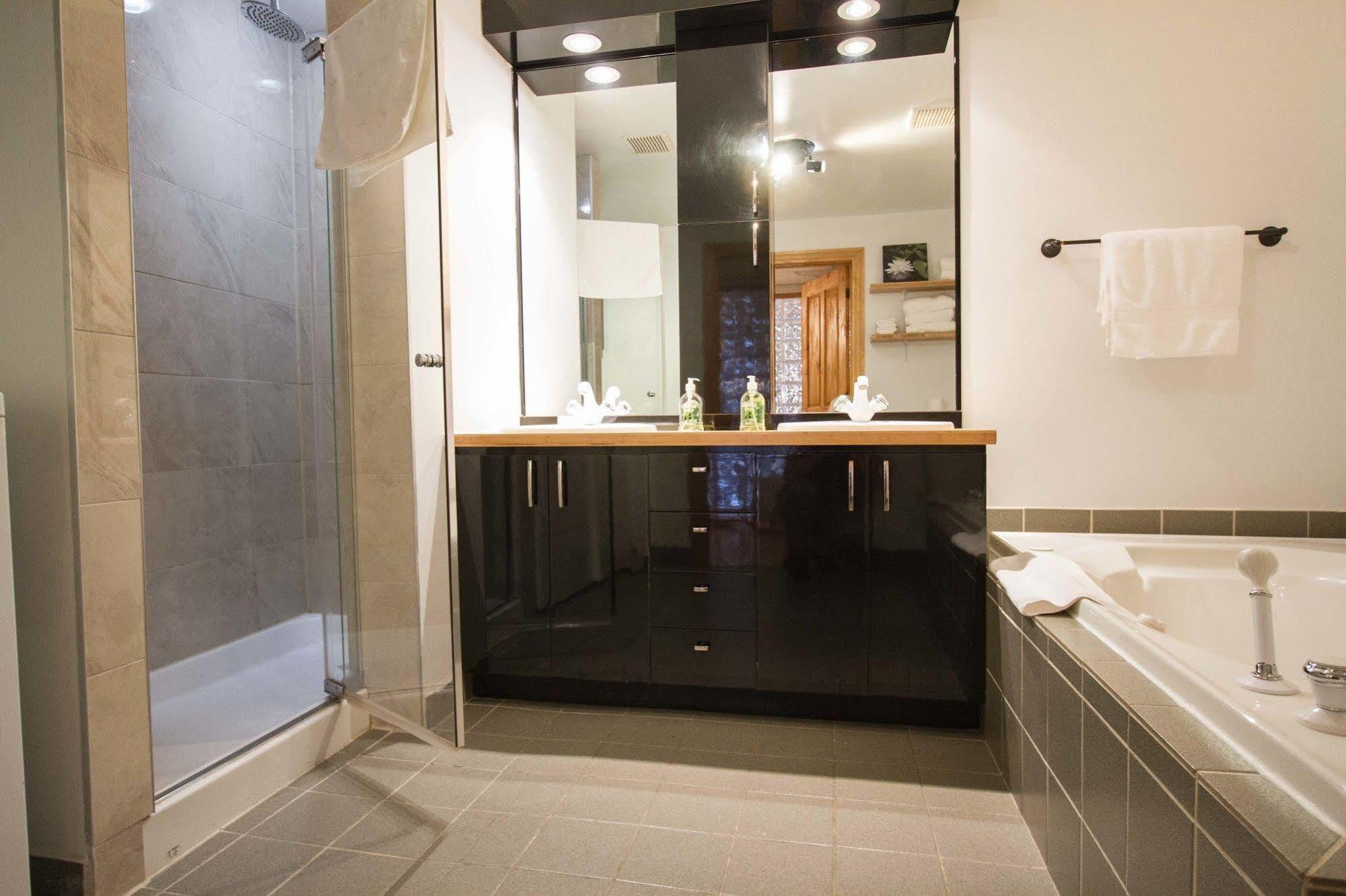 Mtlvacationrentals - The City Chalet Montréal Extérieur photo